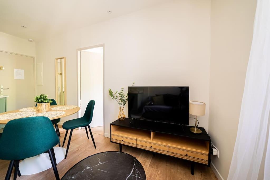 Le Pearl Appartement De Charme En Bord Riviere Коллобрієр Екстер'єр фото