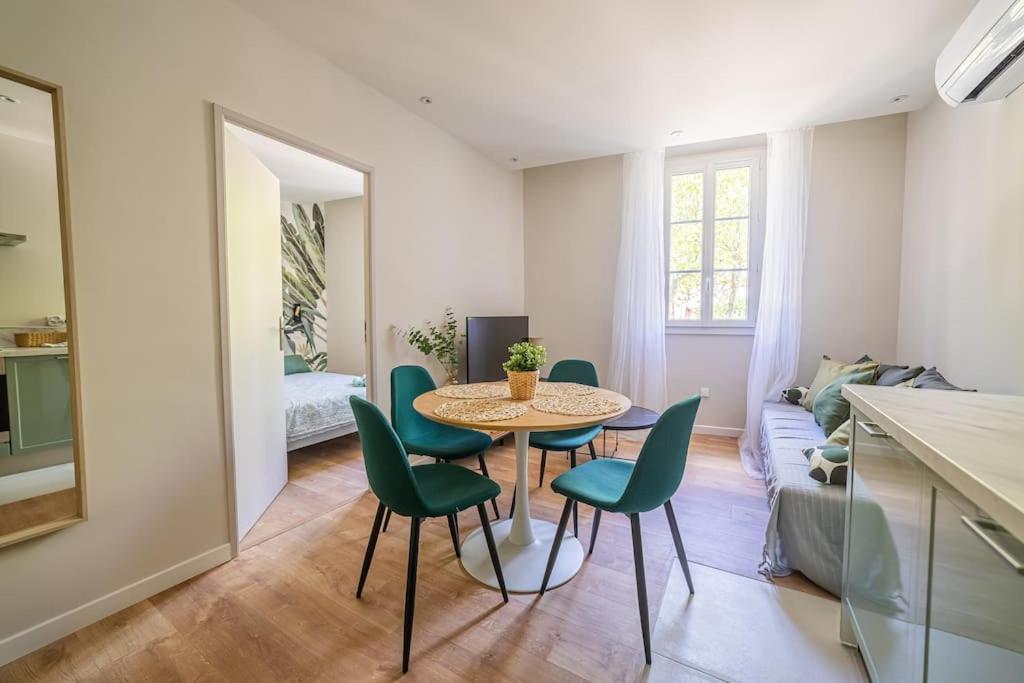 Le Pearl Appartement De Charme En Bord Riviere Коллобрієр Екстер'єр фото