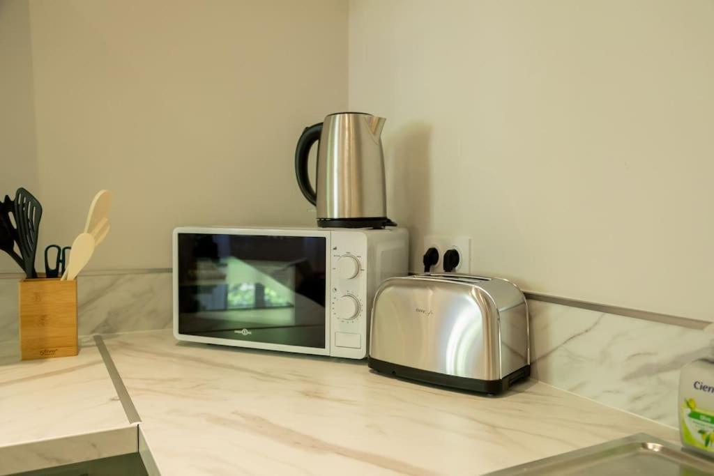 Le Pearl Appartement De Charme En Bord Riviere Коллобрієр Екстер'єр фото